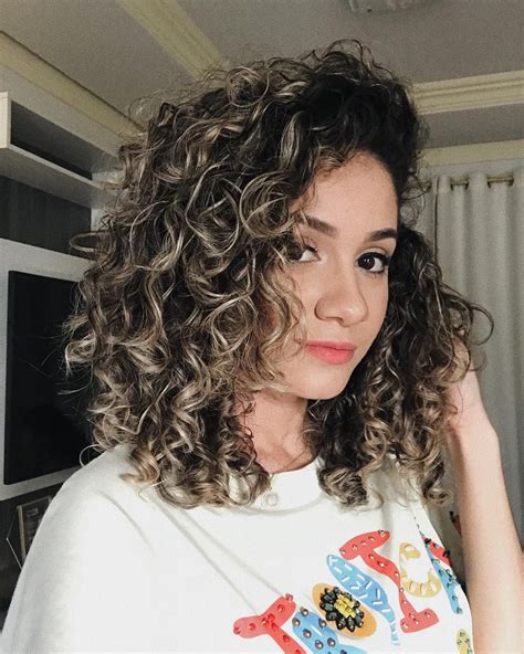 cabelo encaracolado curto feminino|38 ideias de Cabelo curto encaracolado em 2024 